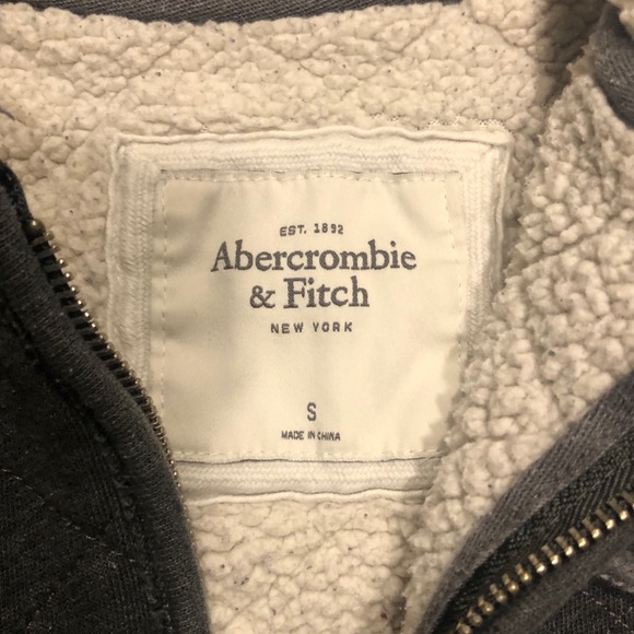 Abercrombie and Fitch zip up hoodie - Picture 4 of 6